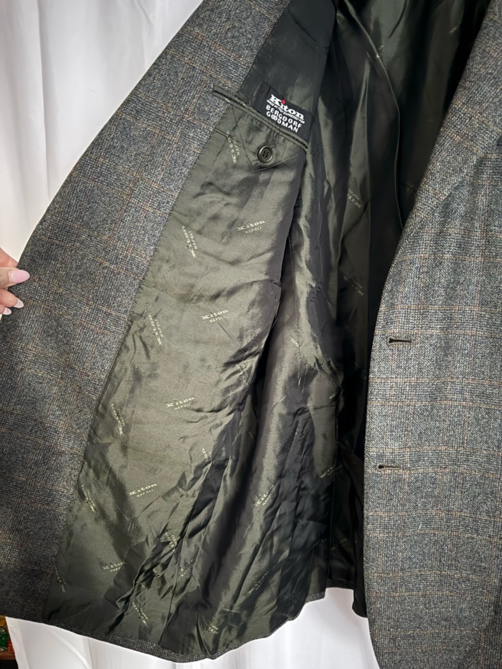 Kiton Plaid Two-Piece 100% Cashmere Suit Jacket and Pants set - Picture 7 of 16